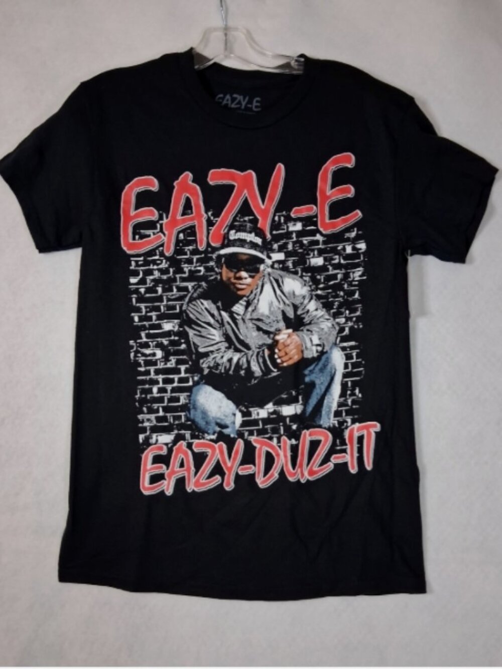 NEW Eazy-E  T-shirt Men's L Eazy-Duz-It Brick Wall Rap N.W.A. 80s Retro NWA